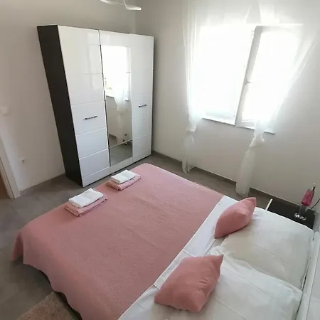Apartment Rosa *